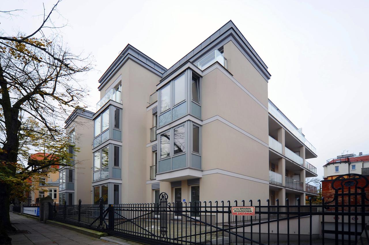 Very Berry - Orzeszkowej 10 - MTP Apartment, parking, balcony, check in 24h Poznań Buitenkant foto