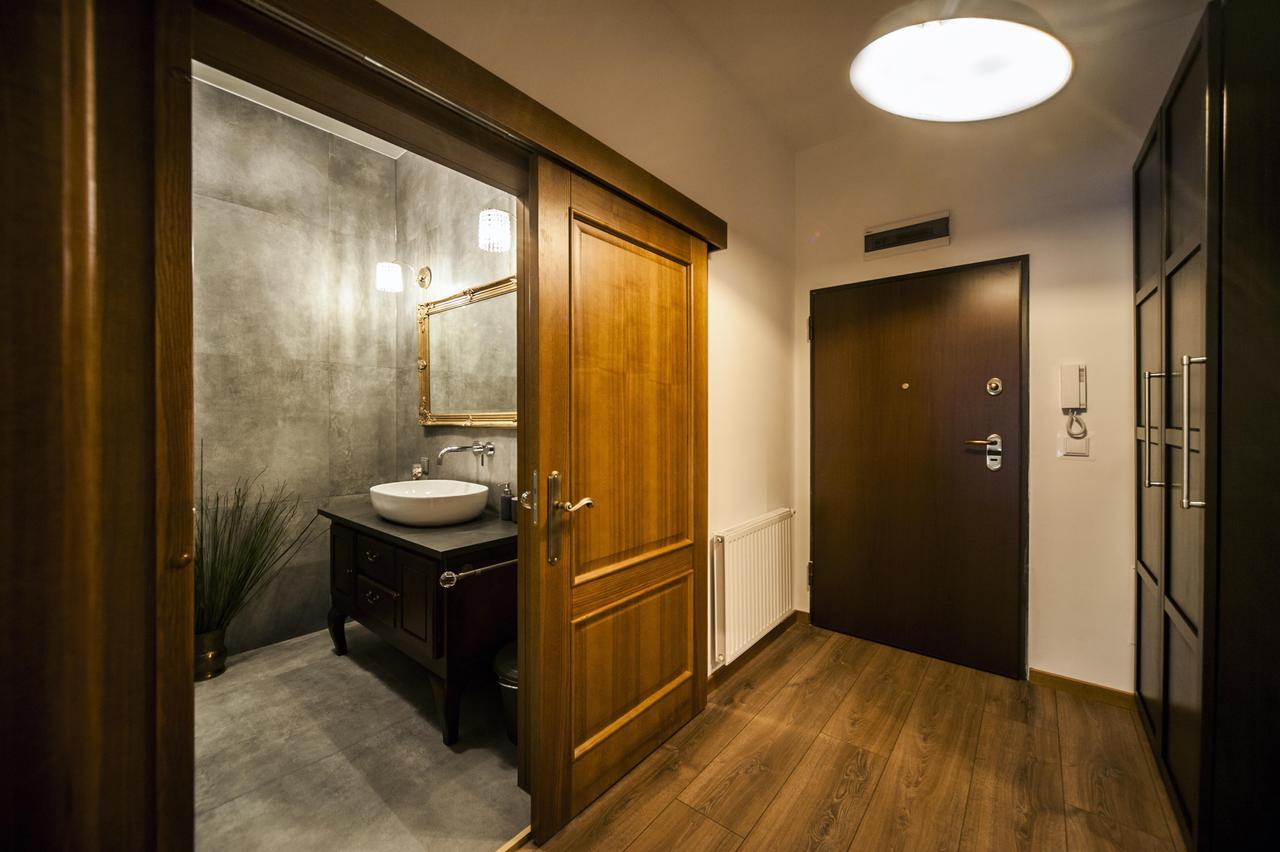 Very Berry - Orzeszkowej 10 - MTP Apartment, parking, balcony, check in 24h Poznań Buitenkant foto