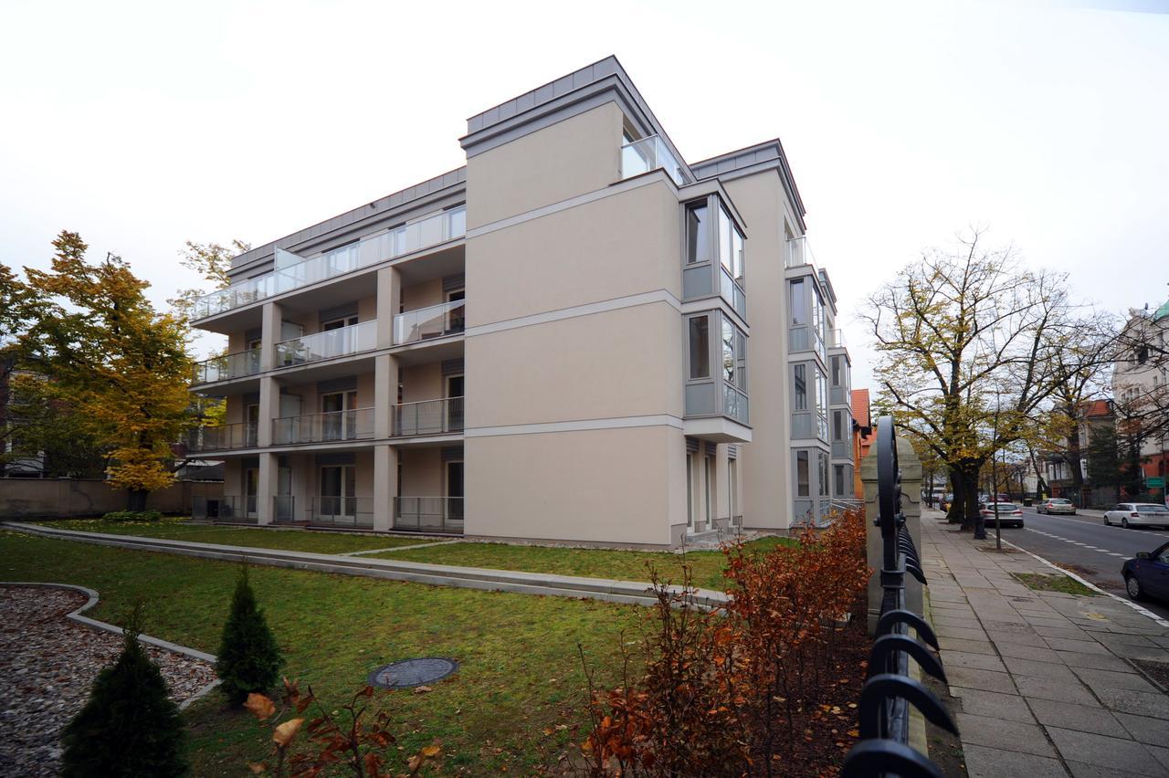 Very Berry - Orzeszkowej 10 - MTP Apartment, parking, balcony, check in 24h Poznań Buitenkant foto